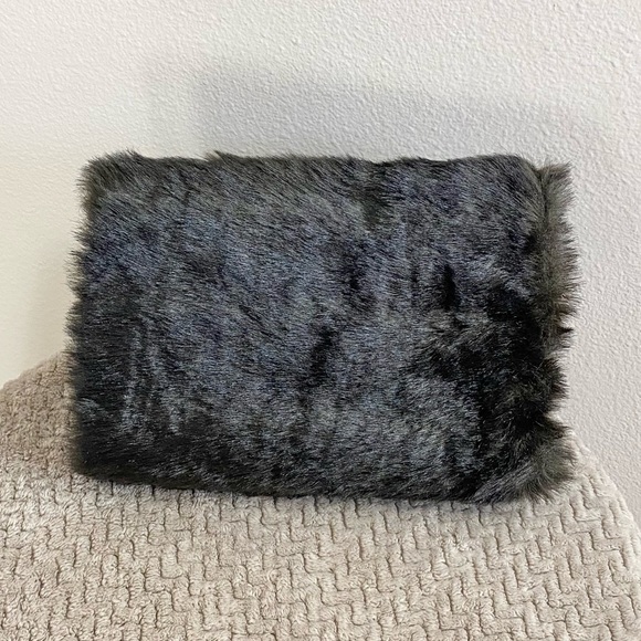 UNBRANDED | Vintage Dark Brown Faux Fur Hand Muff - Picture 1 of 5